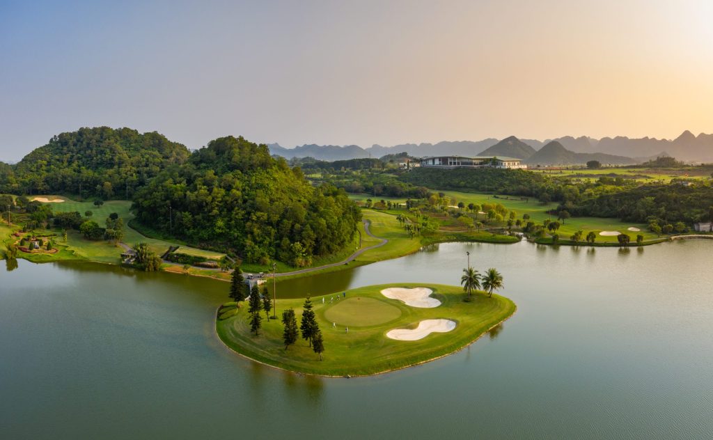 Royal Golf course Ninh Bình