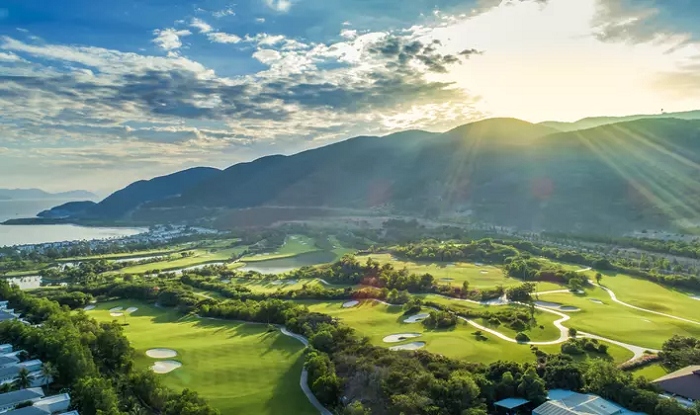 Vinpearl Golf Nha Trang - Vẻ đẹp được vinh danh