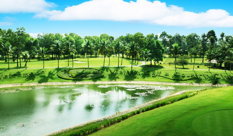 Sân golf vietnam golf country club