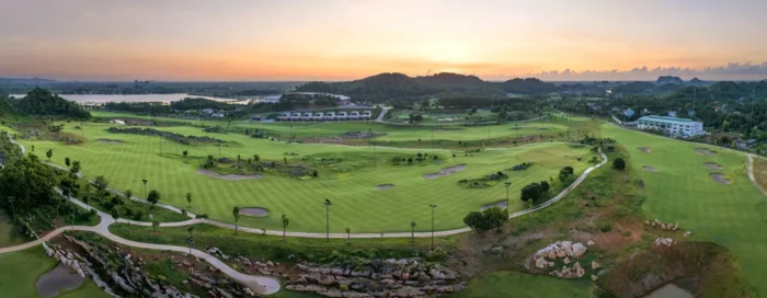 Royal Golf Course -Sân golf Hoàng Gia Ninh Bình Royal Golf Course -Sân golf Hoàng Gia Ninh Bình