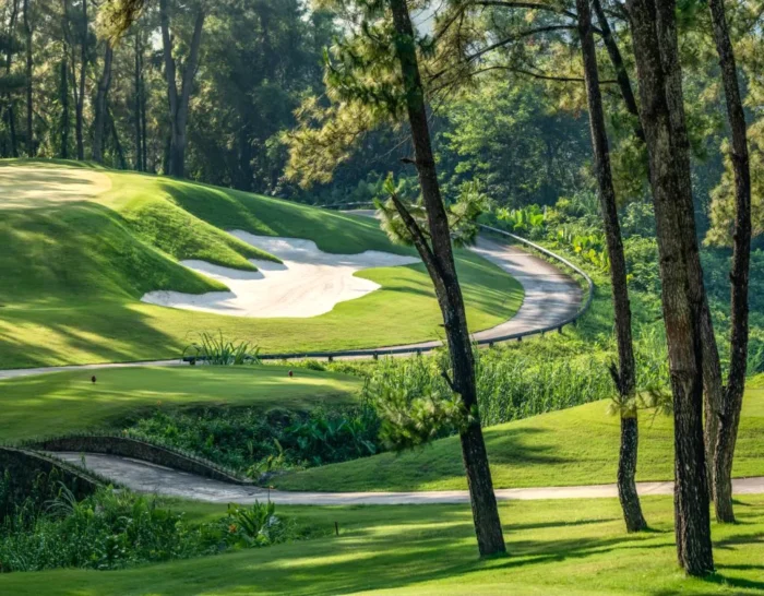 Tràng An Golf Resort