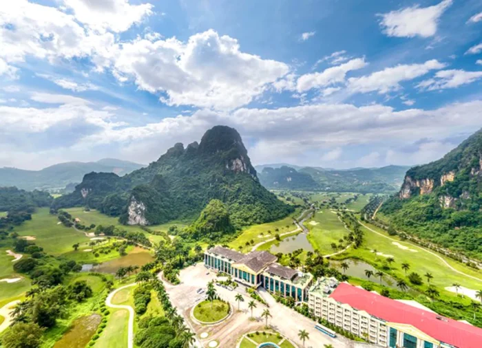 Clubhouse Phoenix Golf Resort - Sân Golf Phượng Hoàng