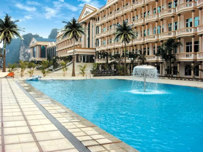 Phoenix Golf Resort Hotel