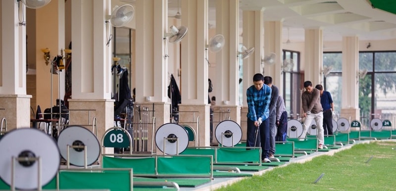 Sân tập golf Lê Trọng Tấn được thiết kế với 52 làn đánh