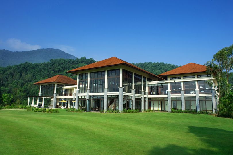 Sân tập golf ở Huế thu hút hàng nghìn golfer