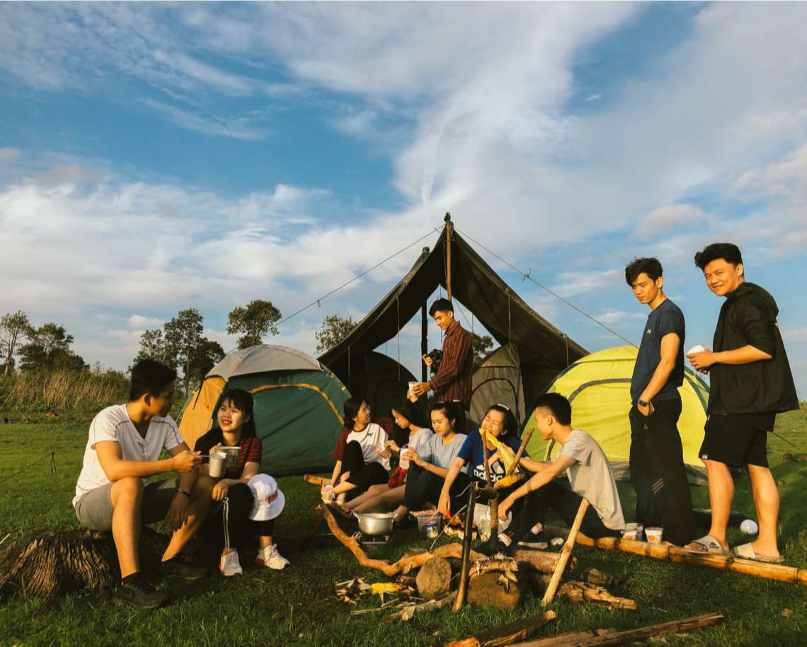 Cắm trại tại hồ Ea Kao là một hoạt động thu hút đông đảo du khách