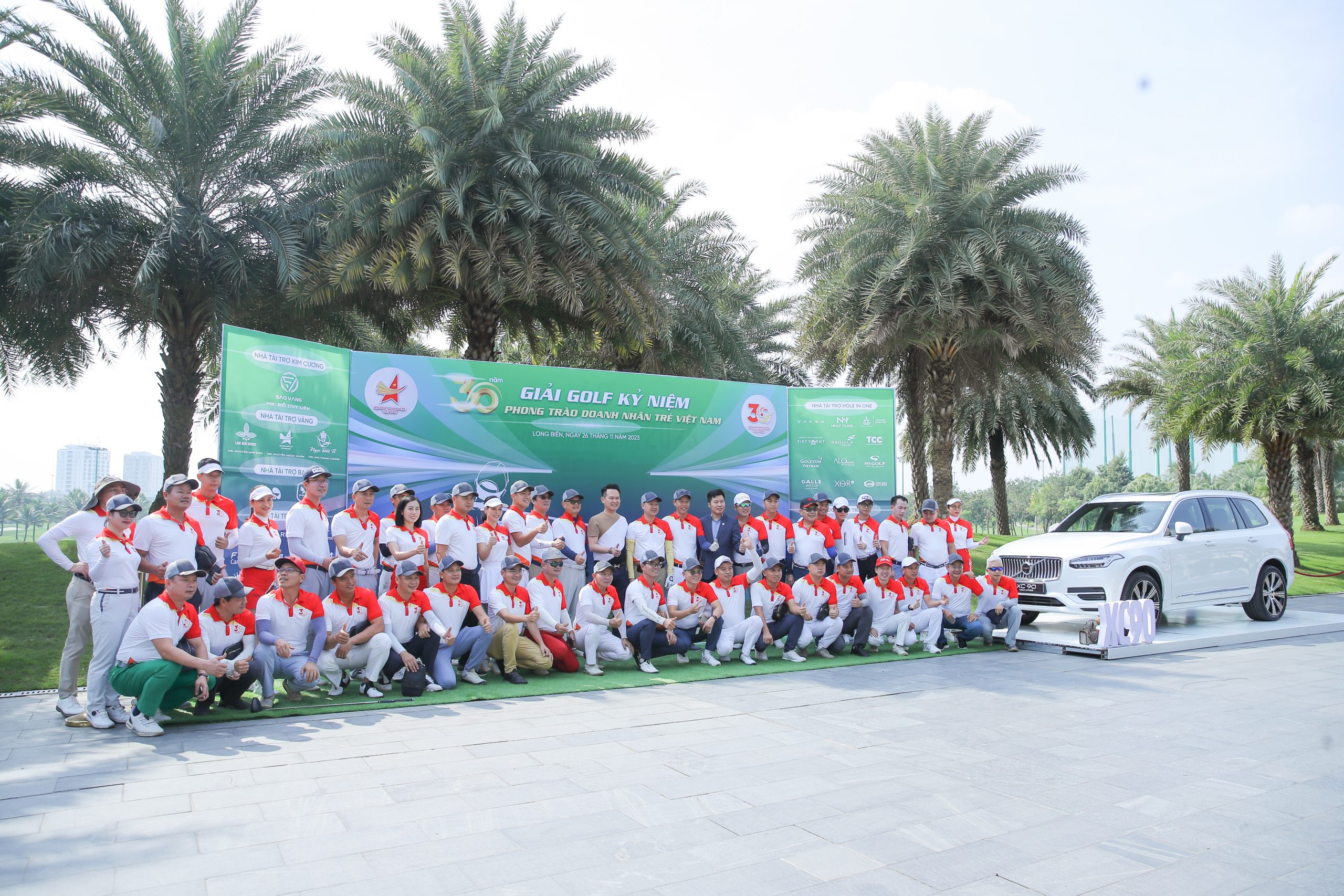 Giải golf “Chào mừng 30 năm phong trào Doanh nhân trẻ Việt Nam”