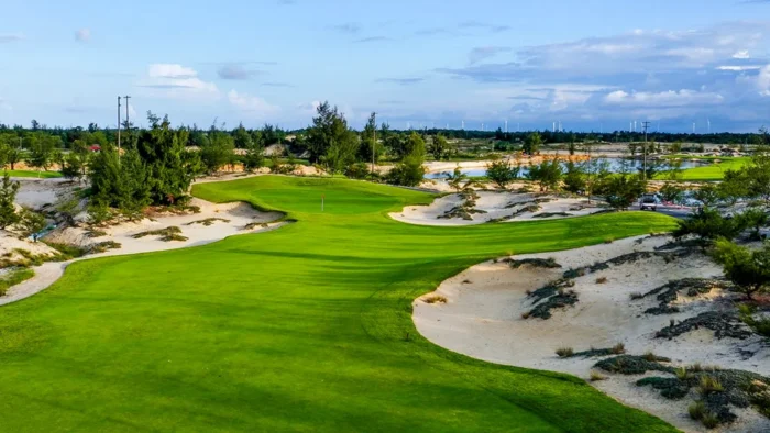 Hình ảnh sân golf Bảo Ninh Trường Thịnh